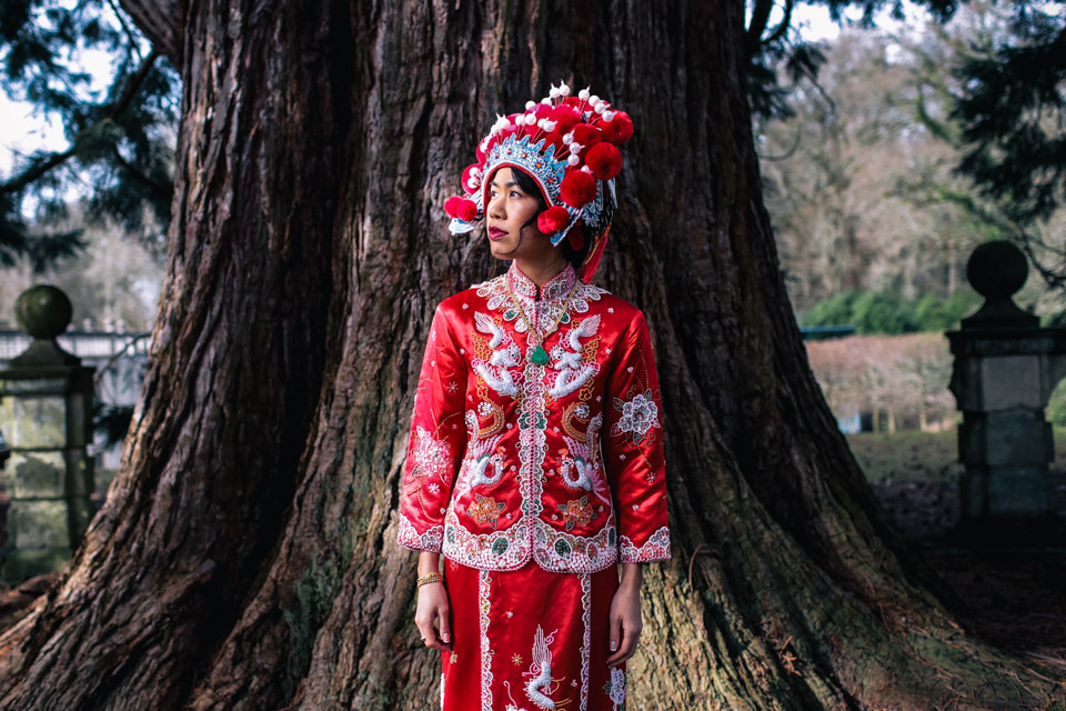chinese bride on her wedding day