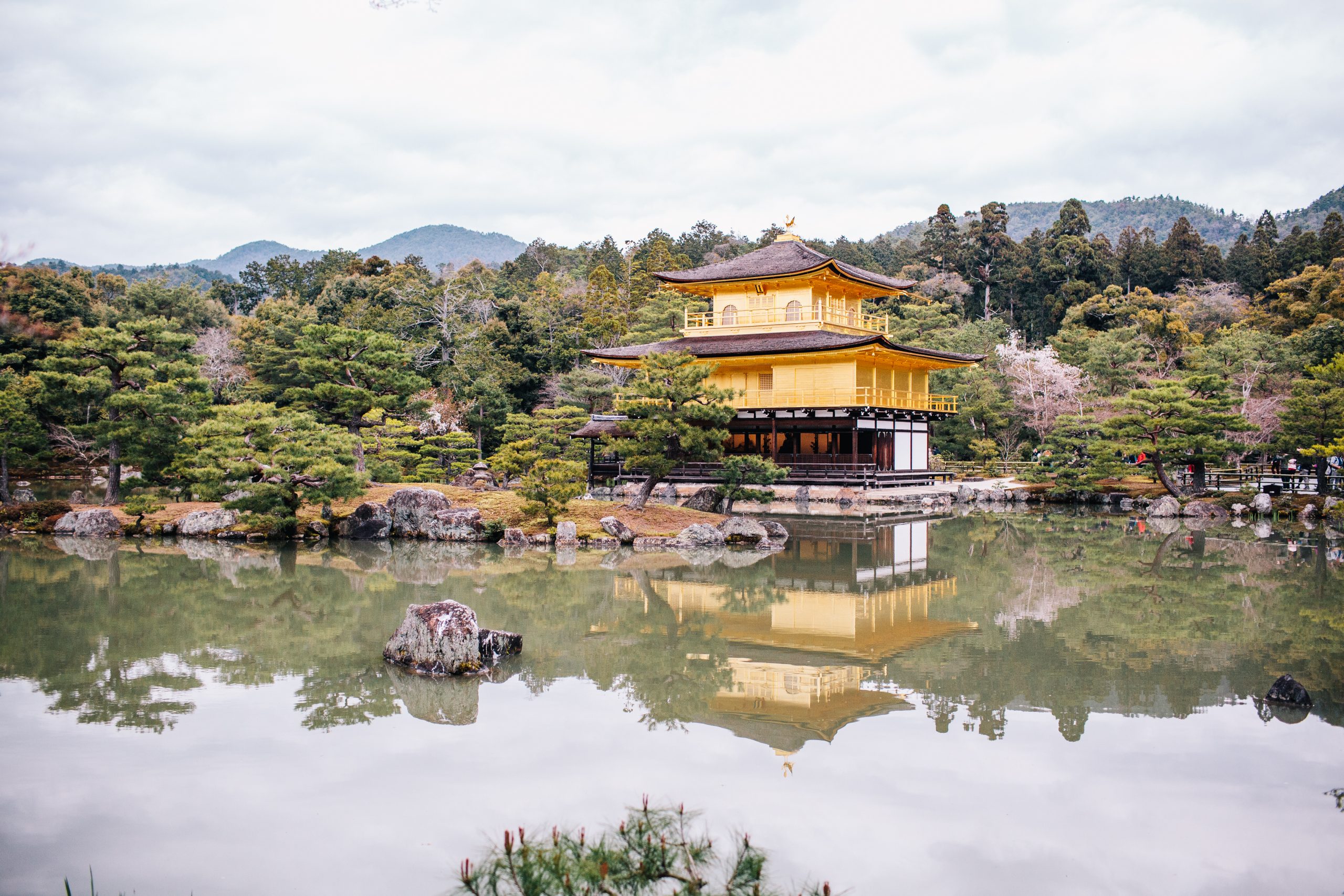 golden temple in kyoto japan